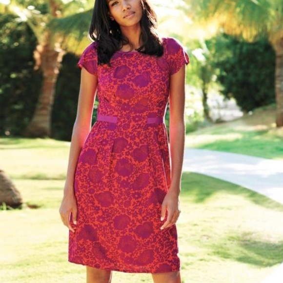 Boden Easy Day Pink Dress with waist detail. - Picture 2 of 5